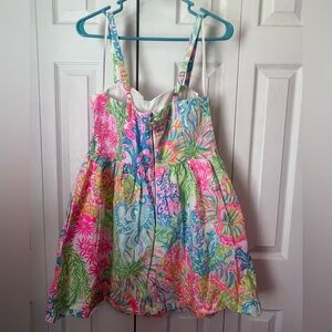 EUC Fun Colorful Print Lilly Pulitzer with Pockets!!